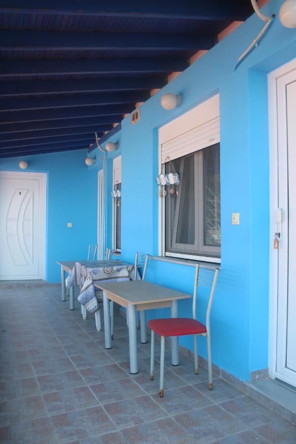 Rena'S Rooms Μελίντα Melinta Exterior photo